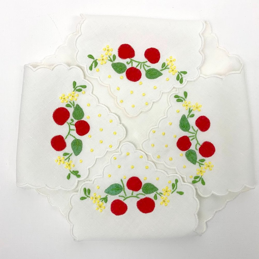 Vintage Bread  Busket  Liner Napkin Red Cherries - Picture 6 of 16